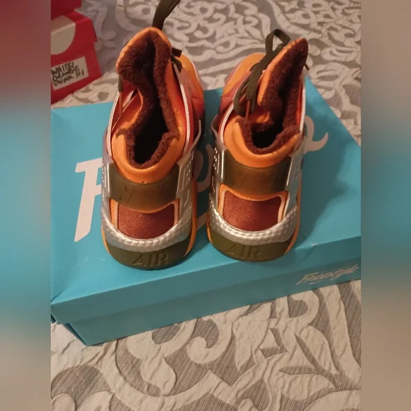 Doernbecher Huarache Sneakers